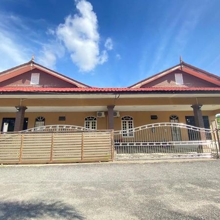 Family Homestay クアラ・トレンガヌ エクステリア 写真